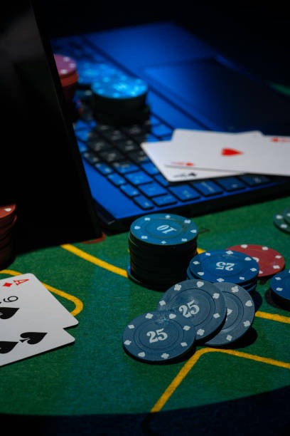 Casino Hold'em live dealer table with community cards and player interface on kubet login