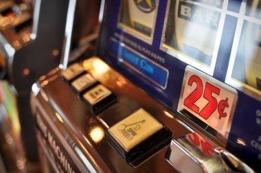 Live-dealer round history with timestamps and outcomes