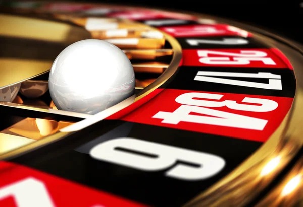 Live-dealer table with closing-time notification banner